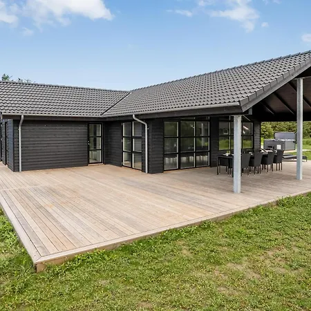 בית נופש Alexandravej 25 *